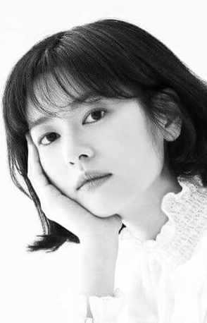 Behind-the-scenes cut of Jung Somin