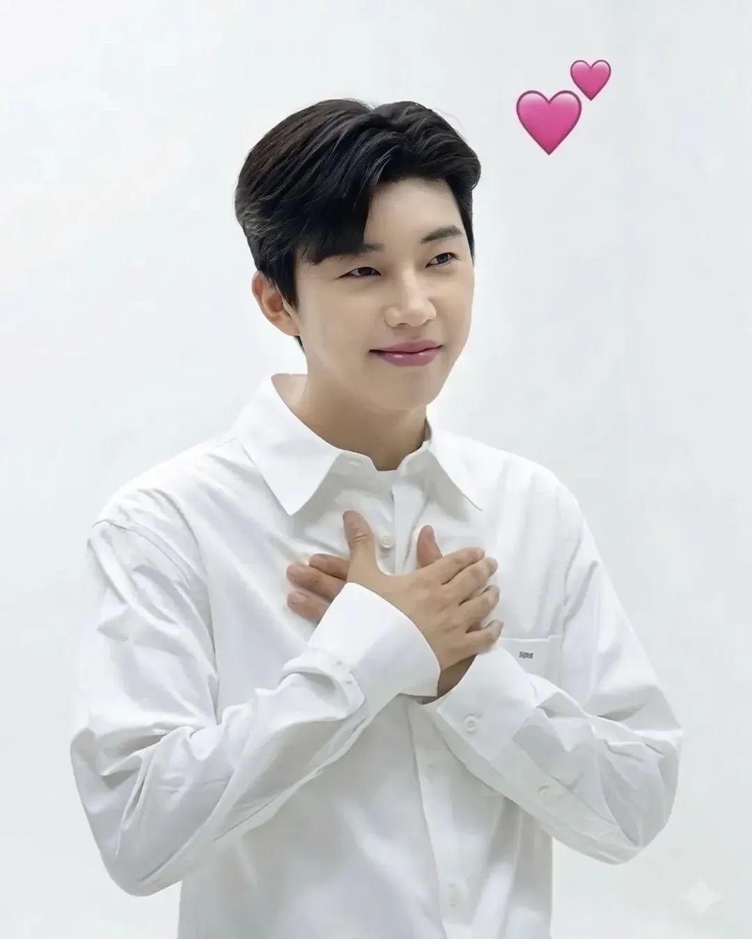 Recent activity shot of Lim Youngwoong