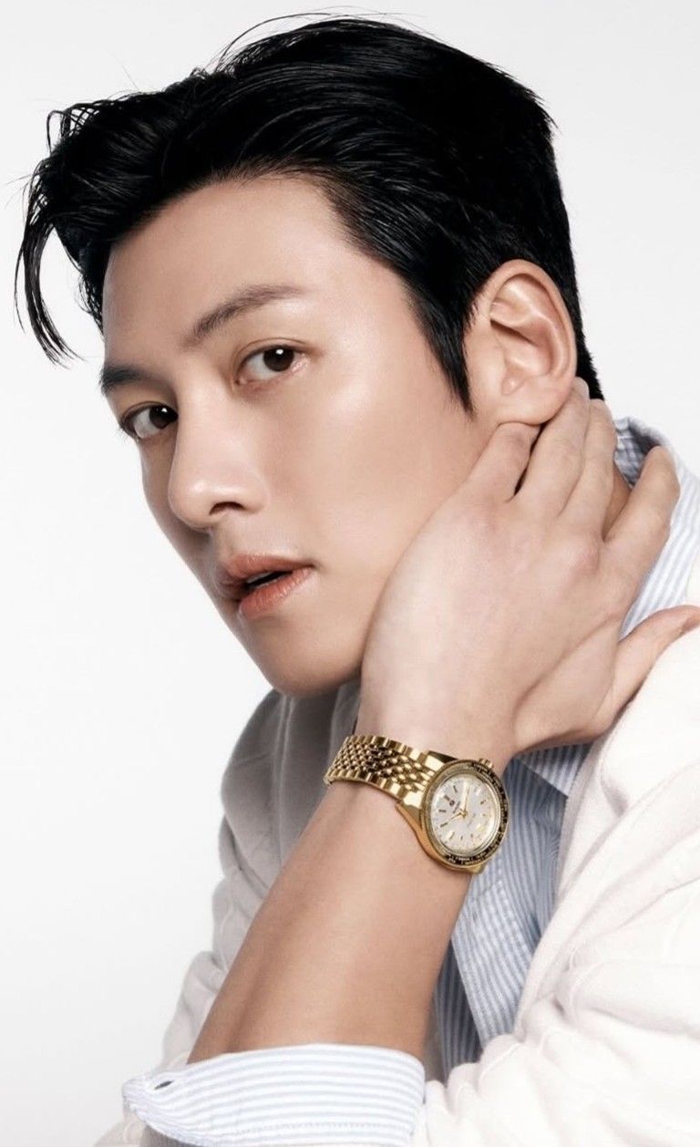 チ・チャンウクの最近の活動ショット