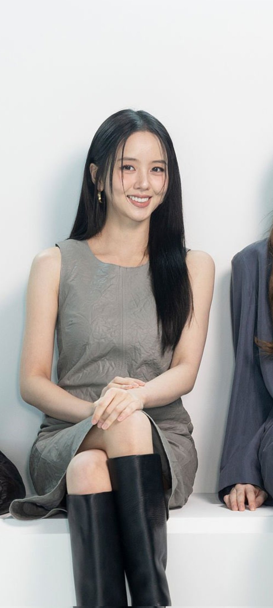 Behind-the-scenes cut of Kim Sohyun