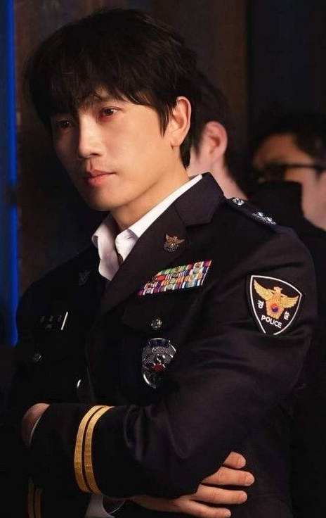 A moment captured by a fan of Ji Sung