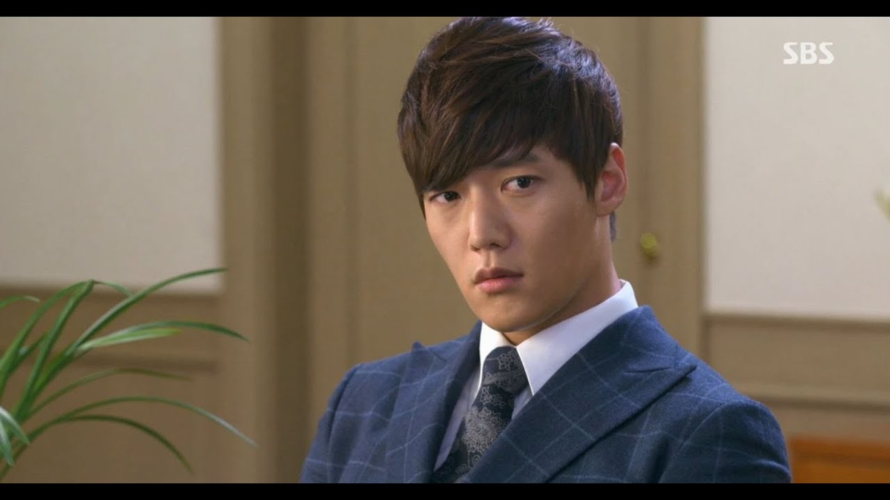 Behind-the-scenes cut of Lee Minho