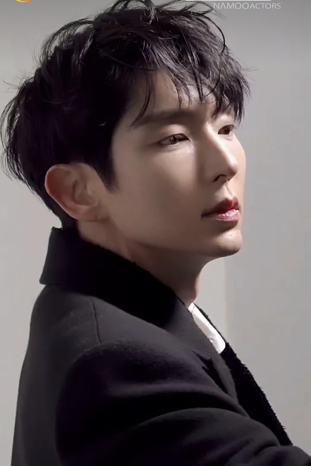 Behind-the-scenes cut of Lee Joongi