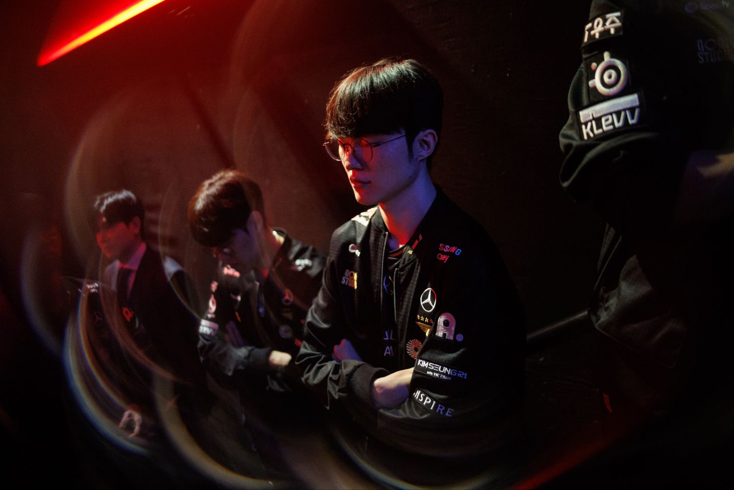 粉丝拍下的Faker瞬间