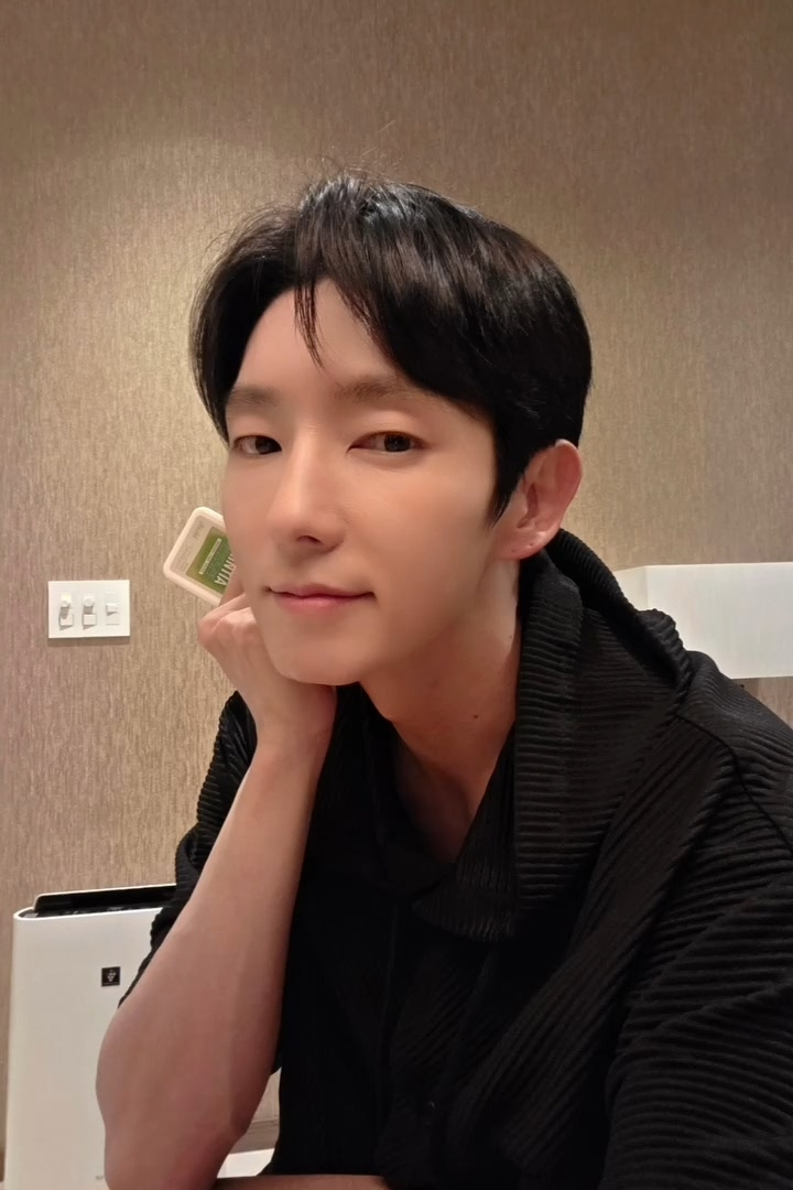 Latest photo of Lee Joongi