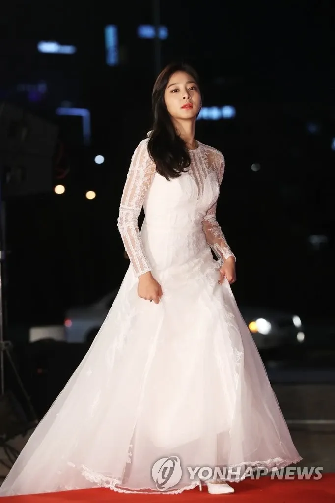 A moment captured by a fan of Seol Inah