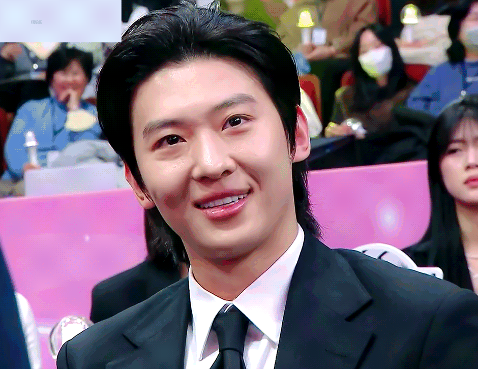 A moment captured by a fan of Dex