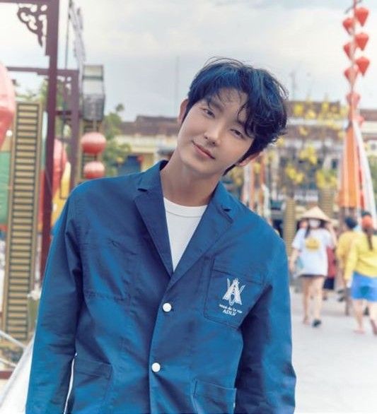 Recent activity shot of Lee Joongi