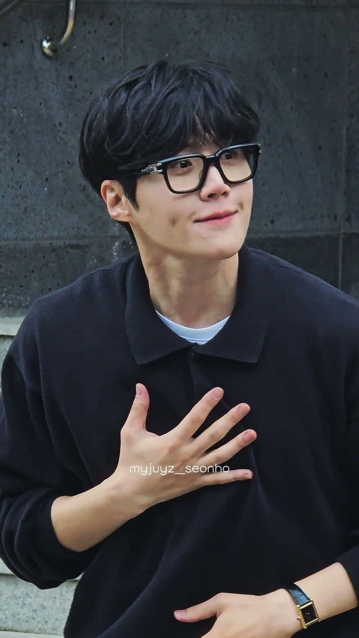 Cuplikan di balik layar dari Kim Seonho