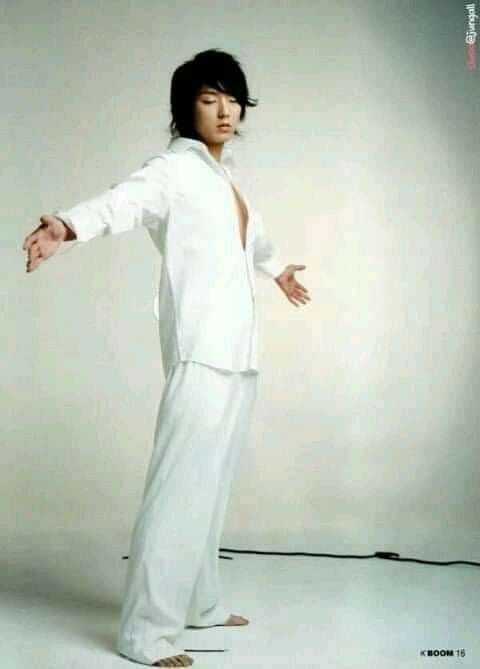 Recent activity shot of Lee Joongi