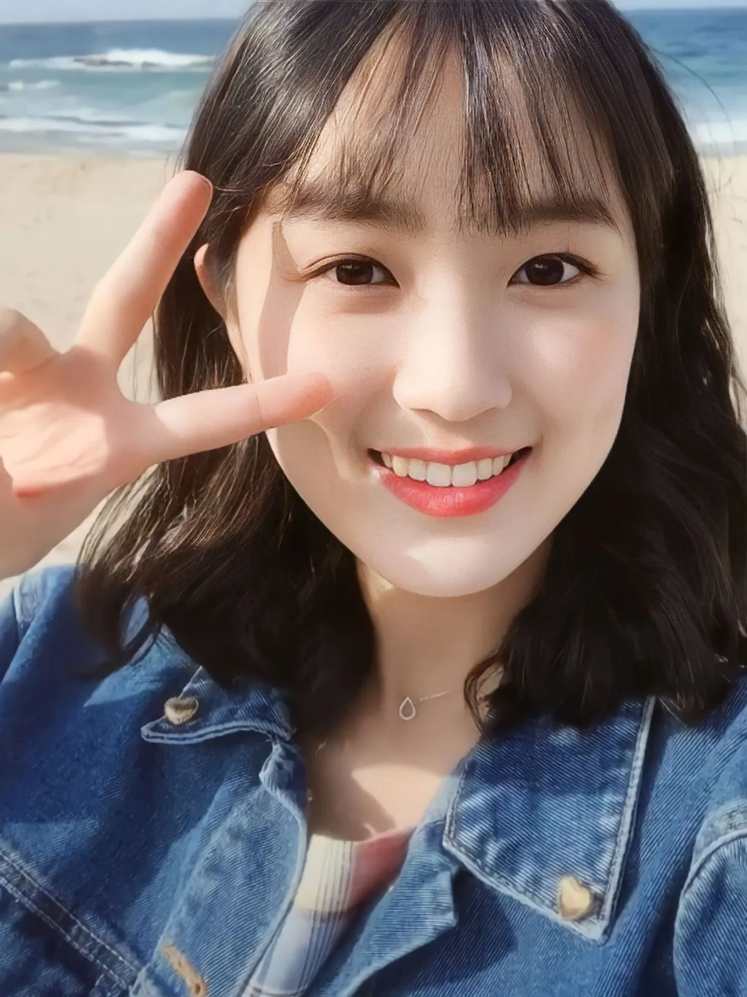 Latest photo of Kim Hyeyoon