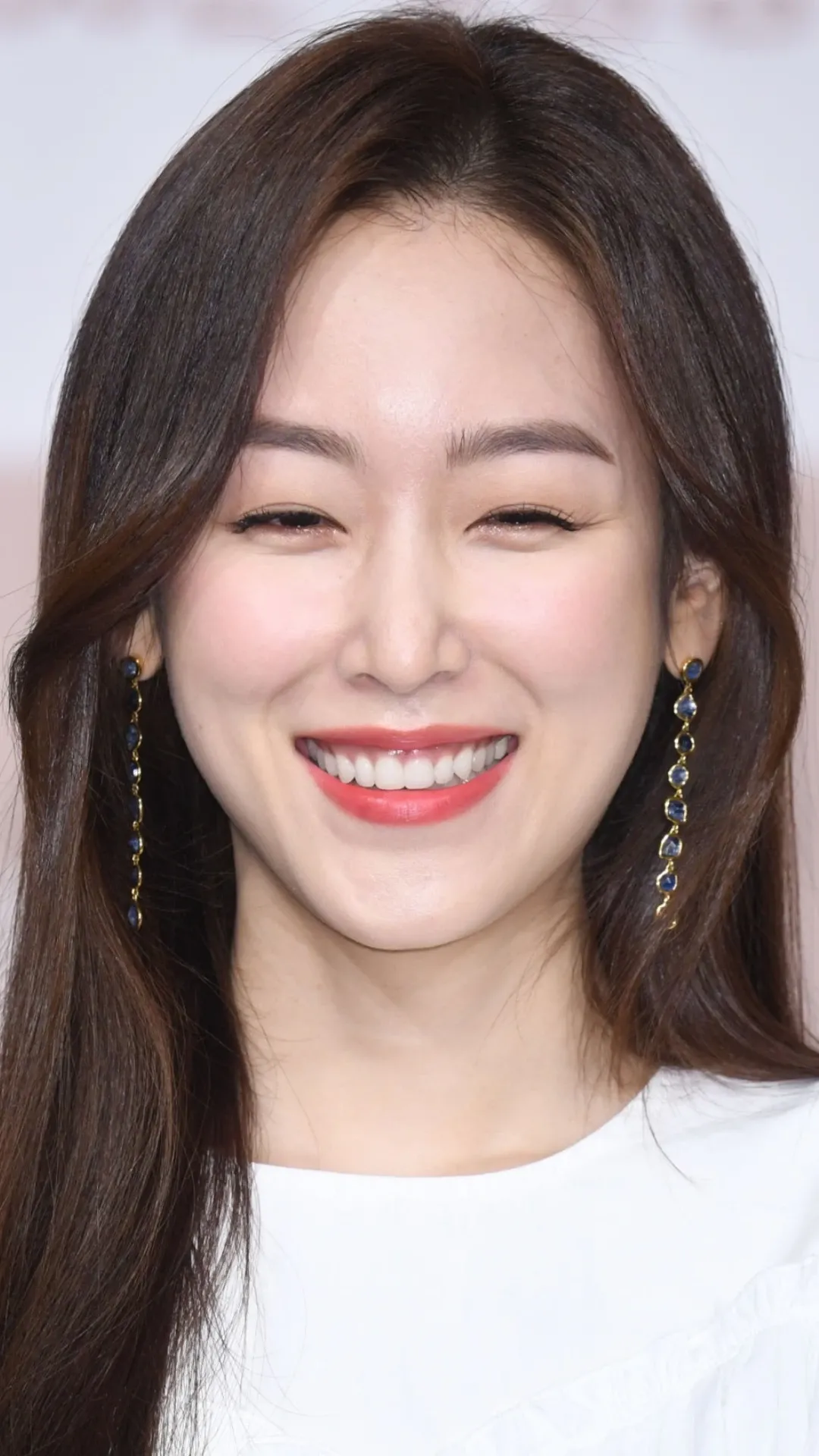 Today's popular wallpaper in Seo Hyunjin community
