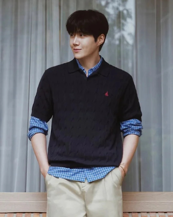 Behind-the-scenes cut of Kim Seonho