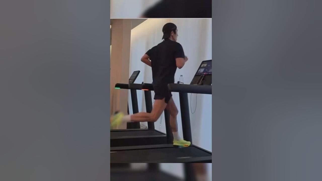 A moment captured by a fan of Lee Joongi