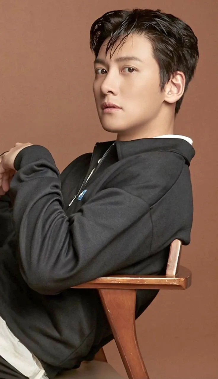 Recent activity shot of Ji Changwook