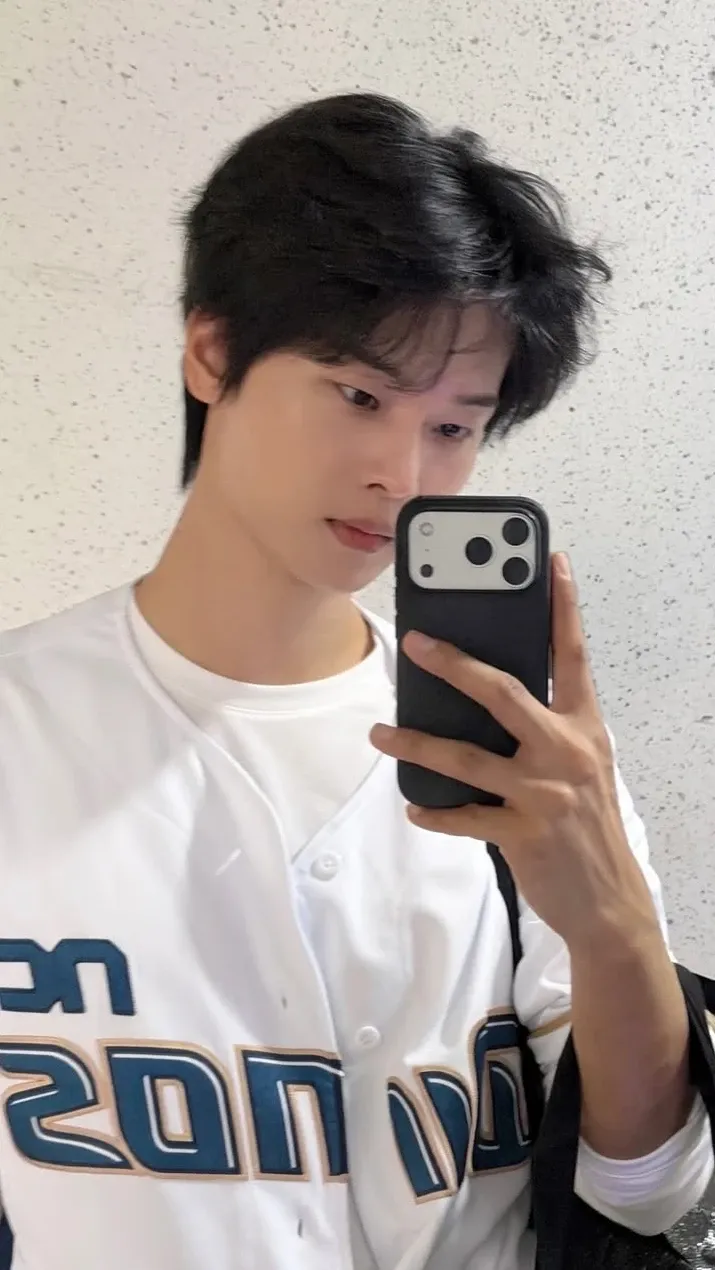 Behind-the-scenes cut of Cha Hakyeon (N)