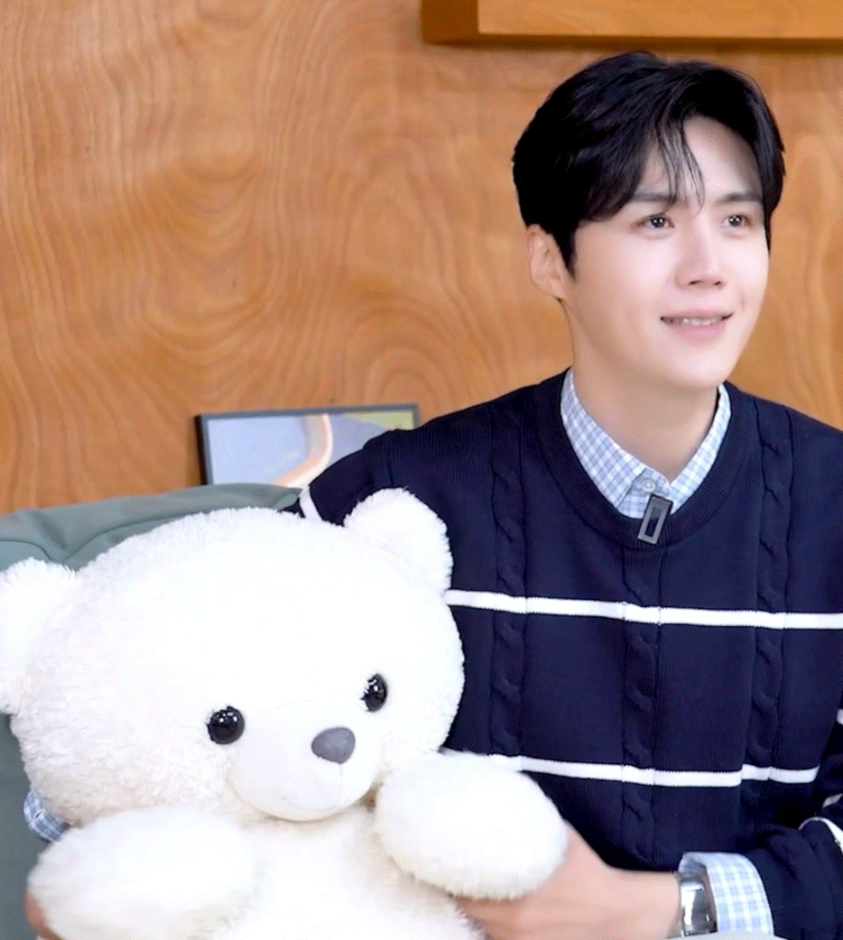 Latest photo of Kim Seonho