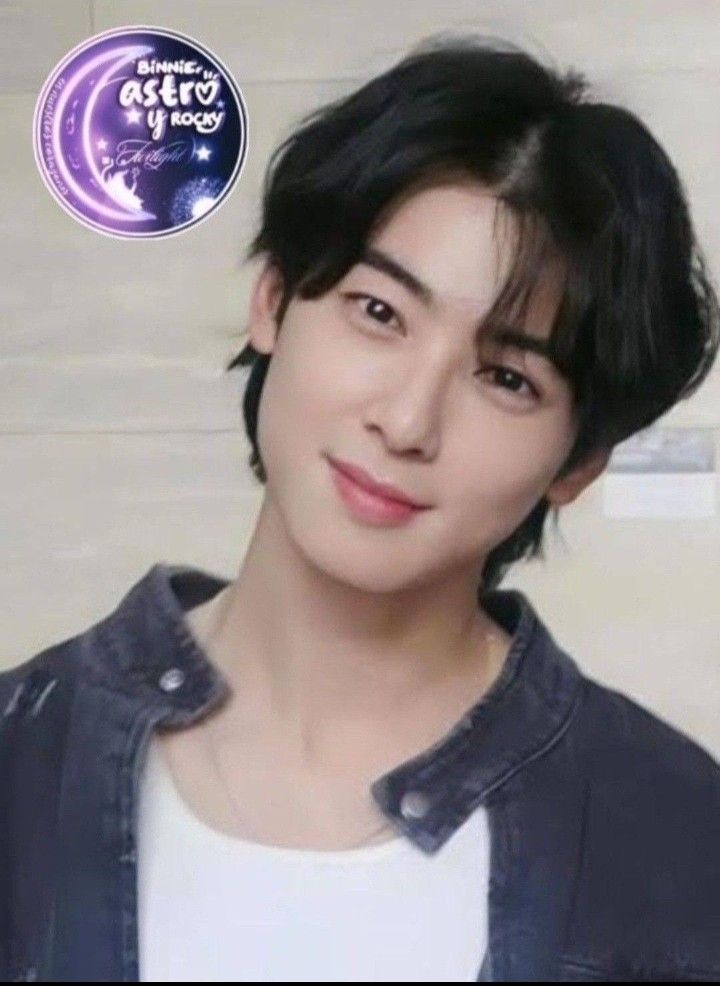 Latest photo of Cha Eunwoo