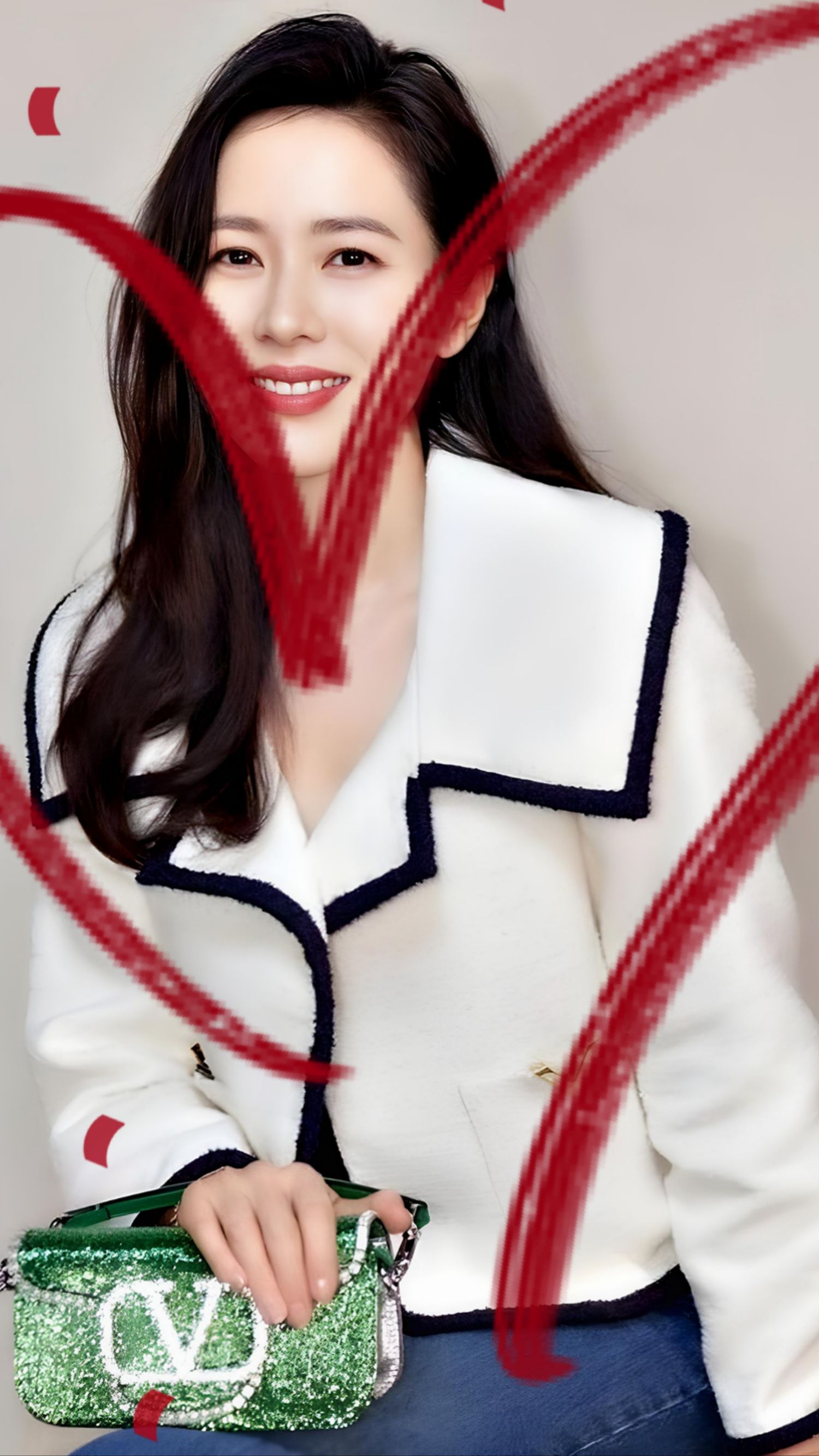 粉丝拍下的孙艺珍瞬间