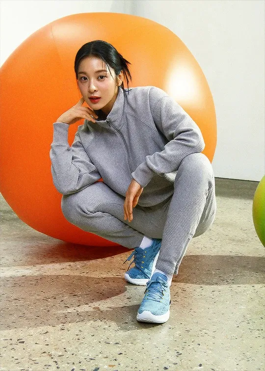 A moment captured by a fan of Seol Inah