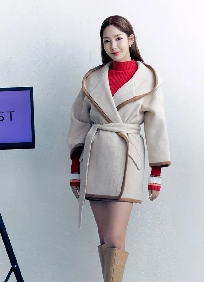 Latest photo of Park Minyoung