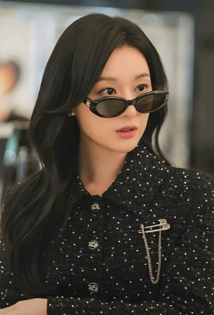 Recent activity shot of Kim Jiwon