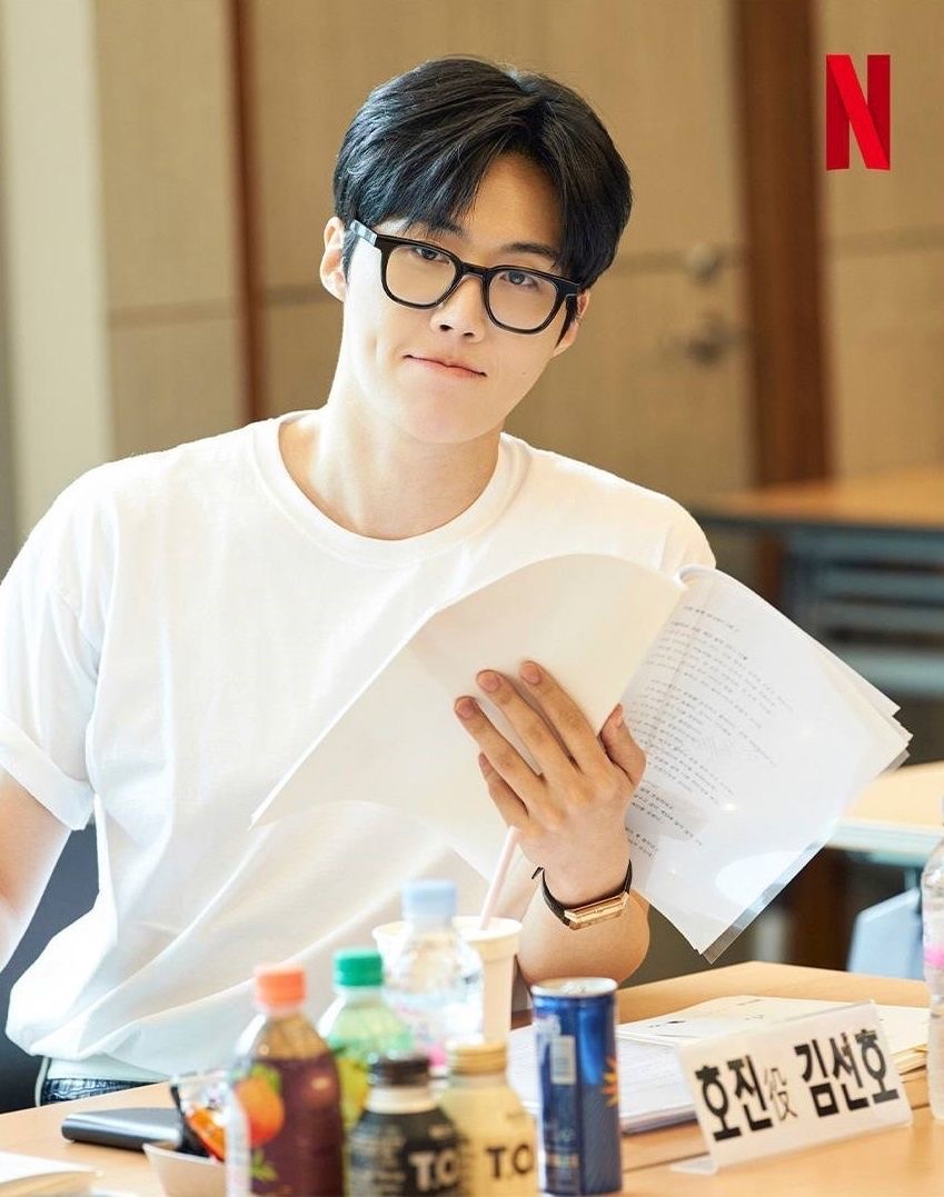 金宣虎的最新照片