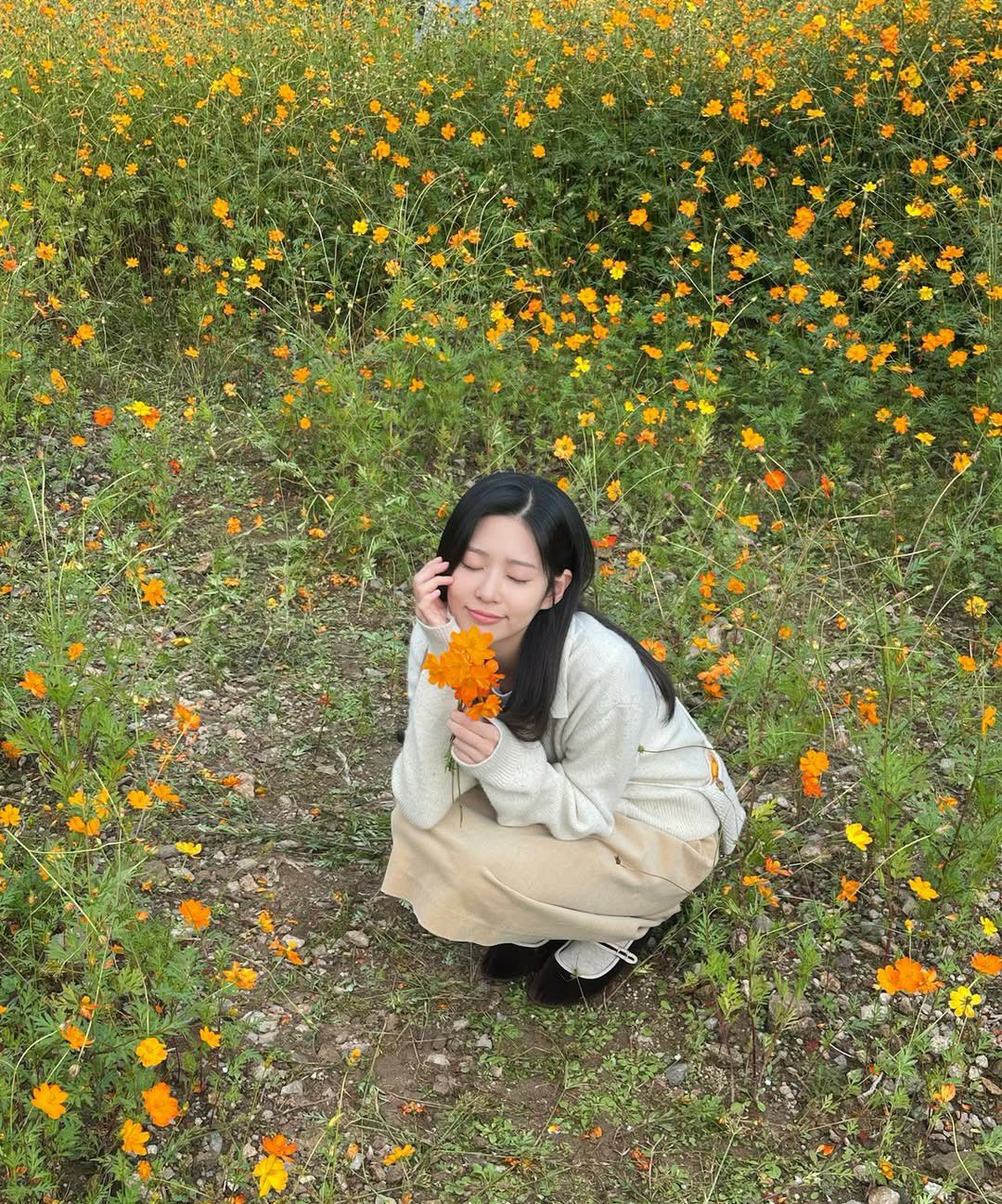 Recent activity shot of Kim Minju