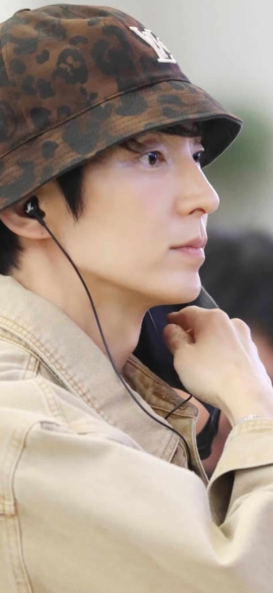 Lee Joongi background image recommended by Choeaedol Celeb fandom