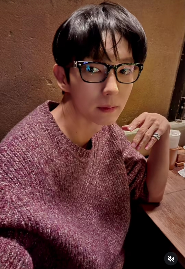 Latest photo of Lee Joongi