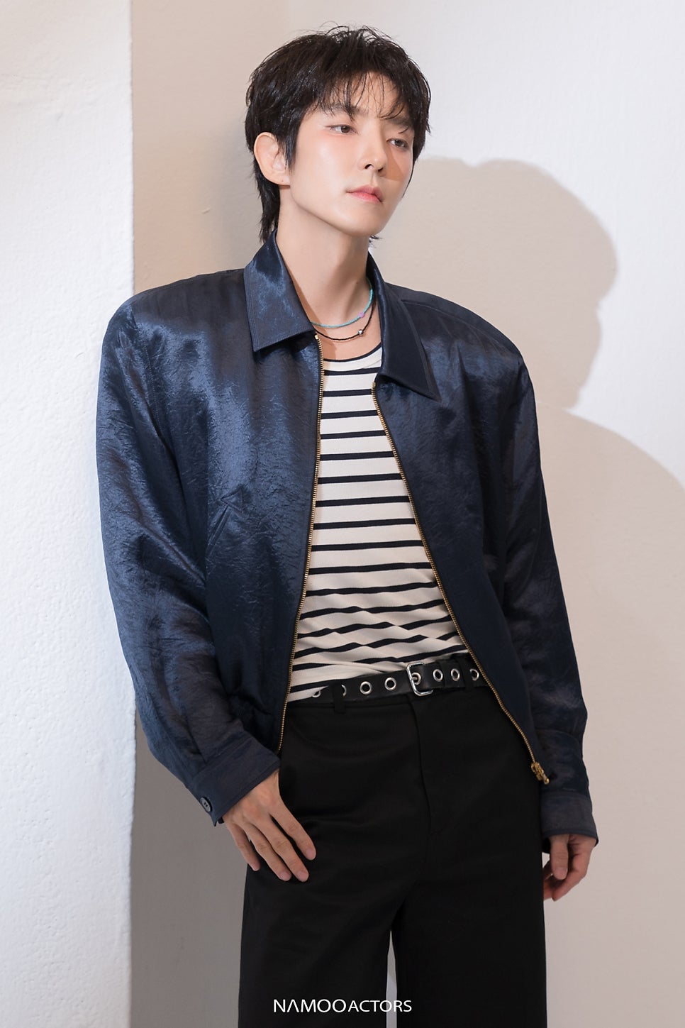 Behind-the-scenes cut of Lee Joongi