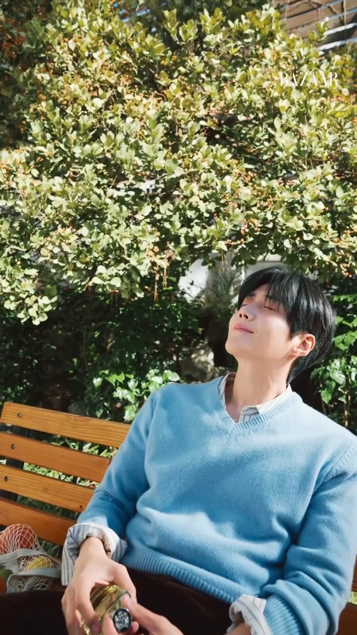 Foto kegiatan terbaru dari Kim Seonho