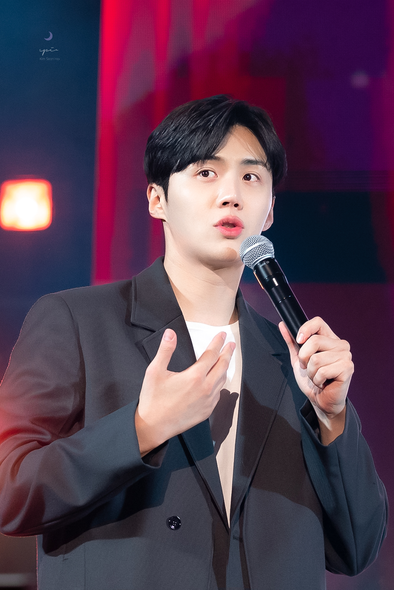 Latest photo of Kim Seonho