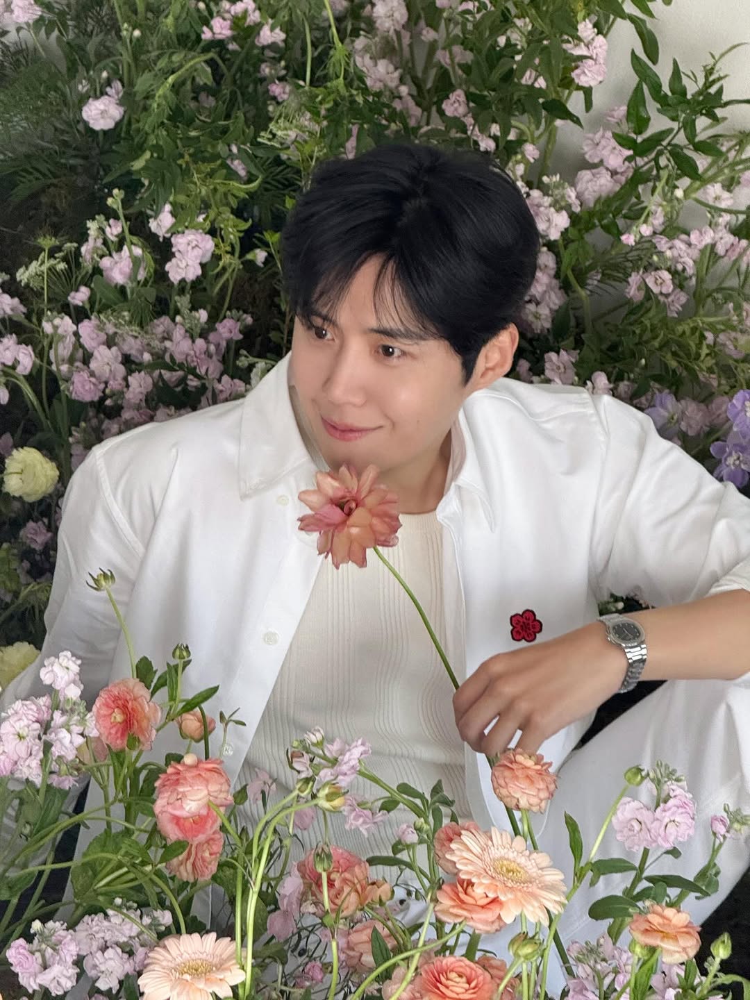 Behind-the-scenes cut of Kim Seonho