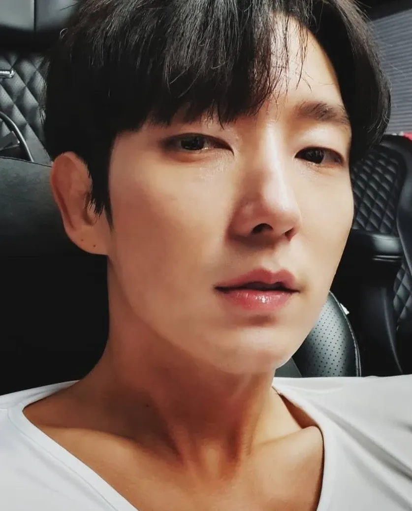 이준기 최근 활동샷