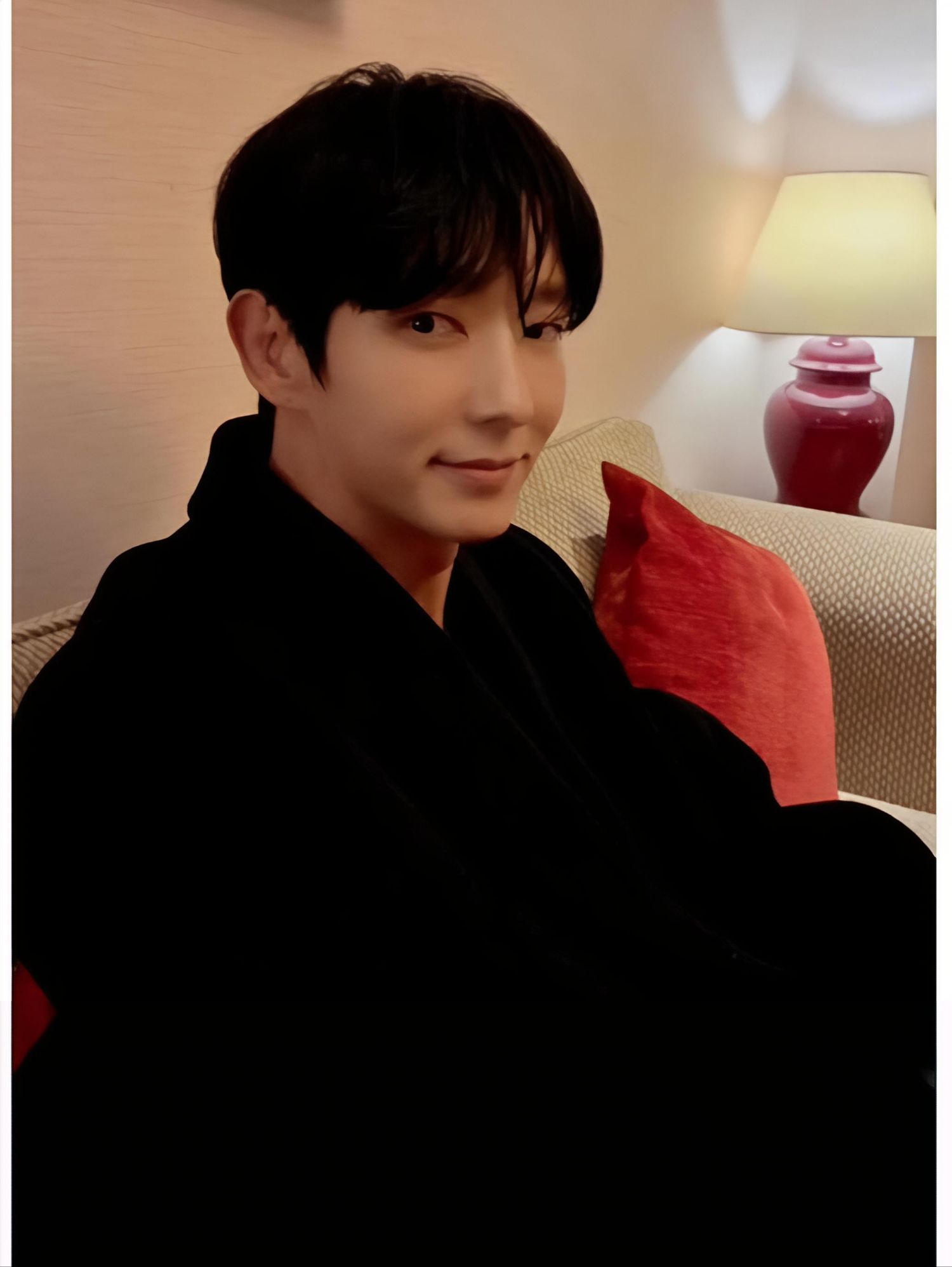 Latest photo of Lee Joongi