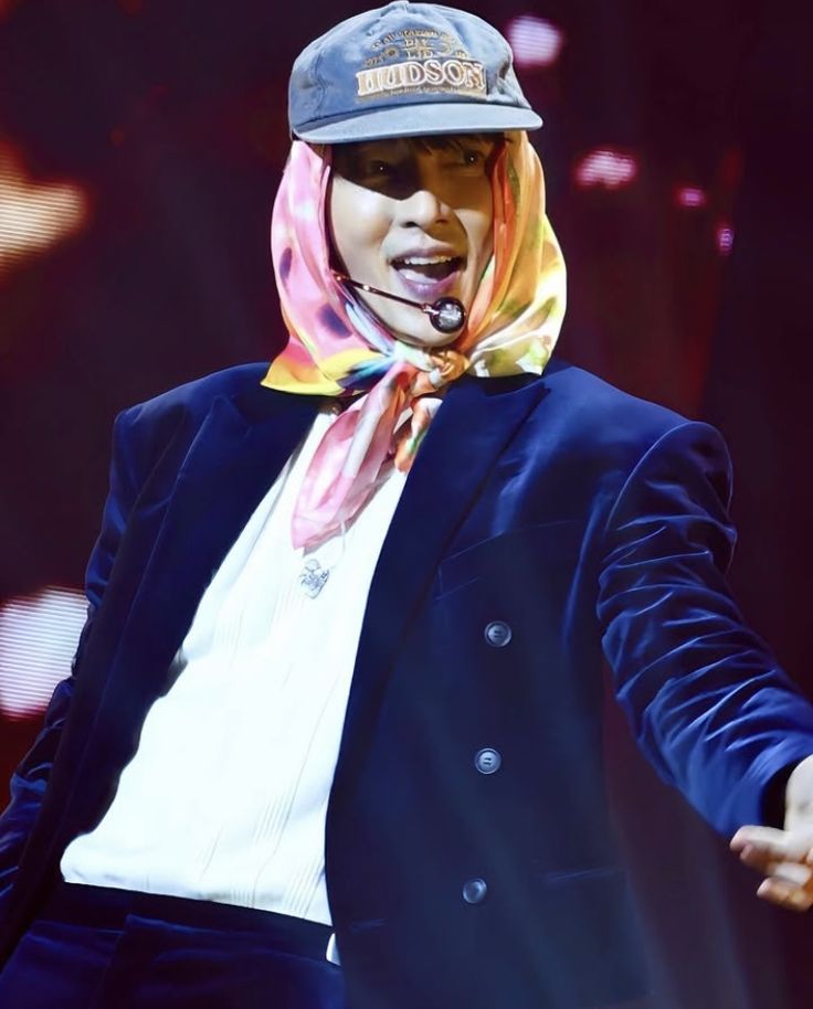 Latest photo of Lee Joongi