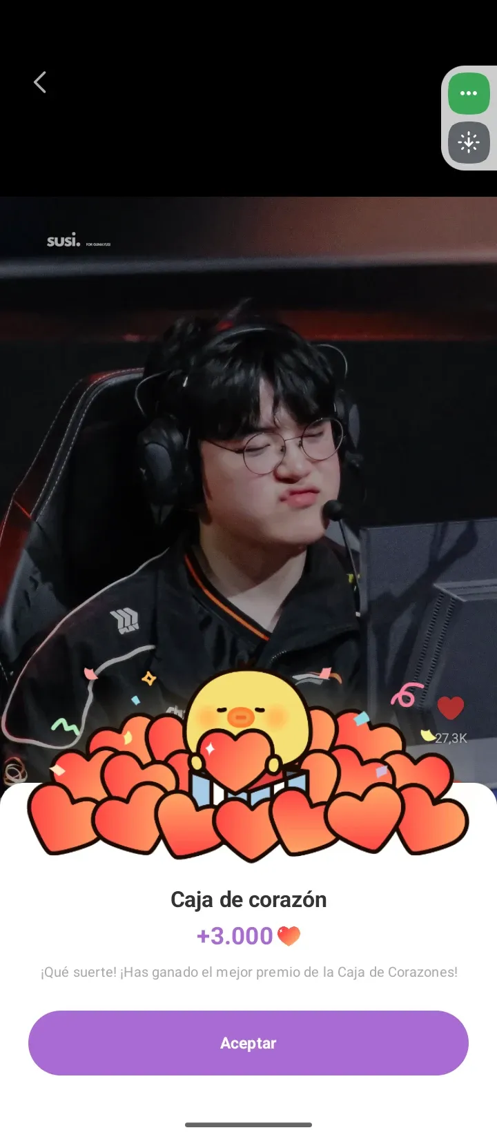 Special wallpaper made by Gumayusi's fans