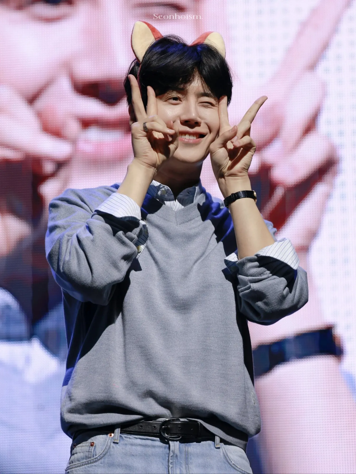Behind-the-scenes cut of Kim Seonho