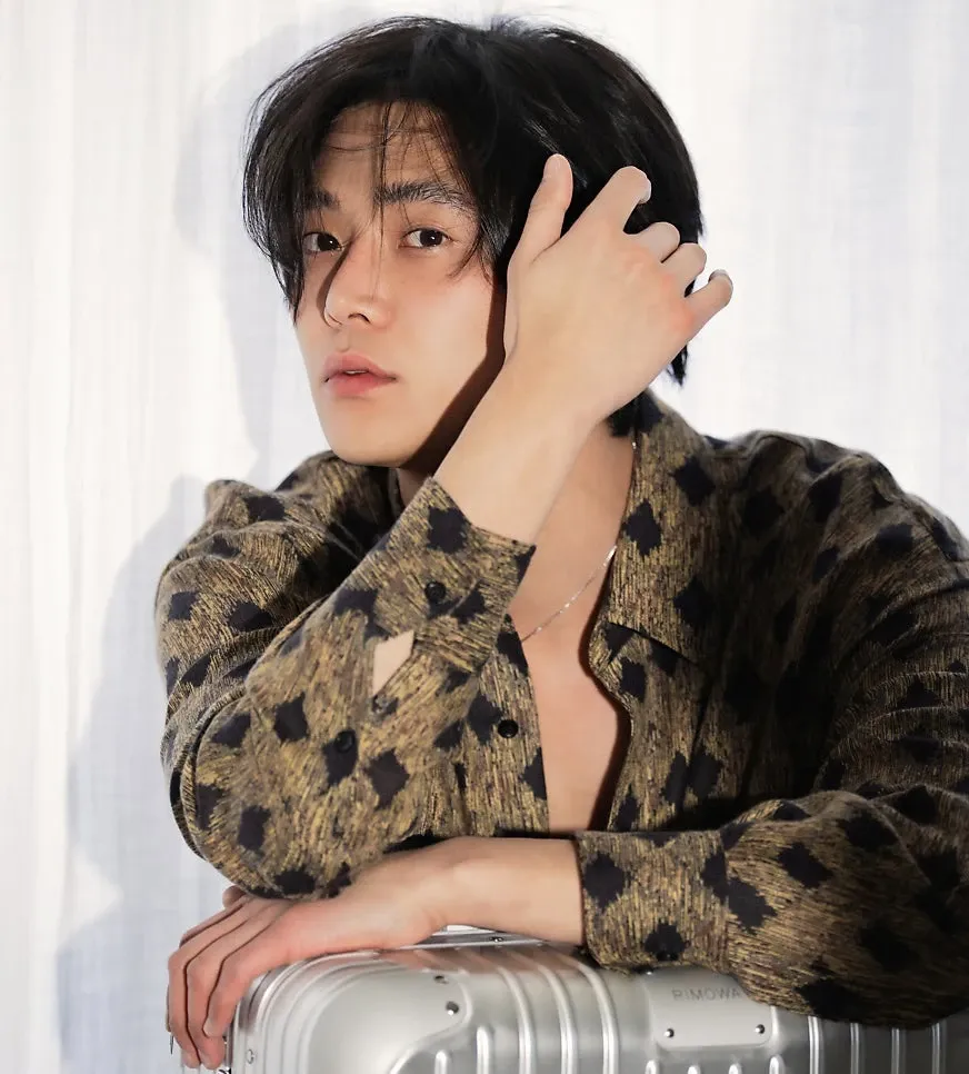 Cuplikan di balik layar dari Rowoon