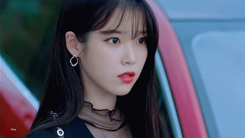 Foto kegiatan terbaru dari IU