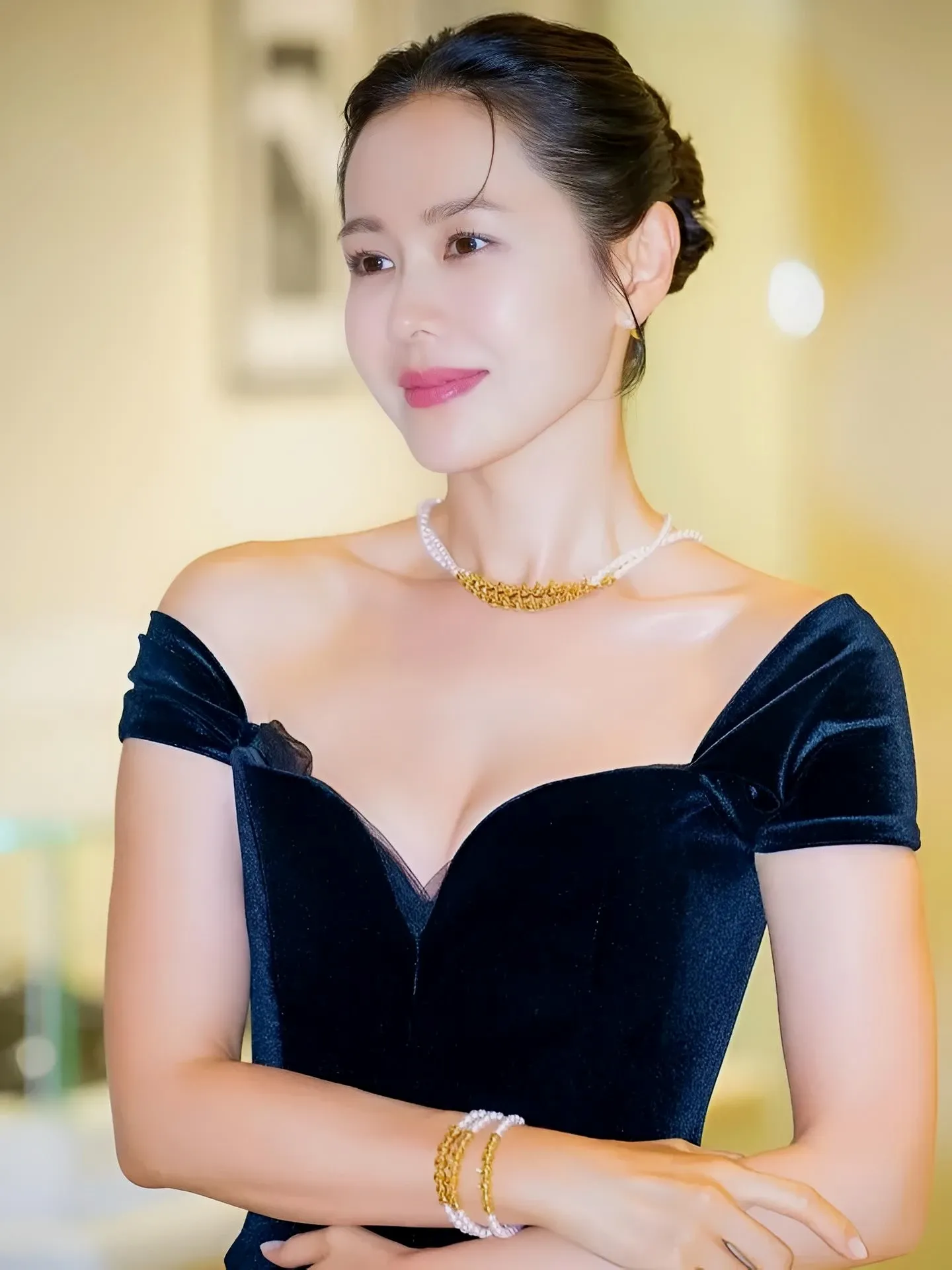 Foto terbaru dari Son Yejin