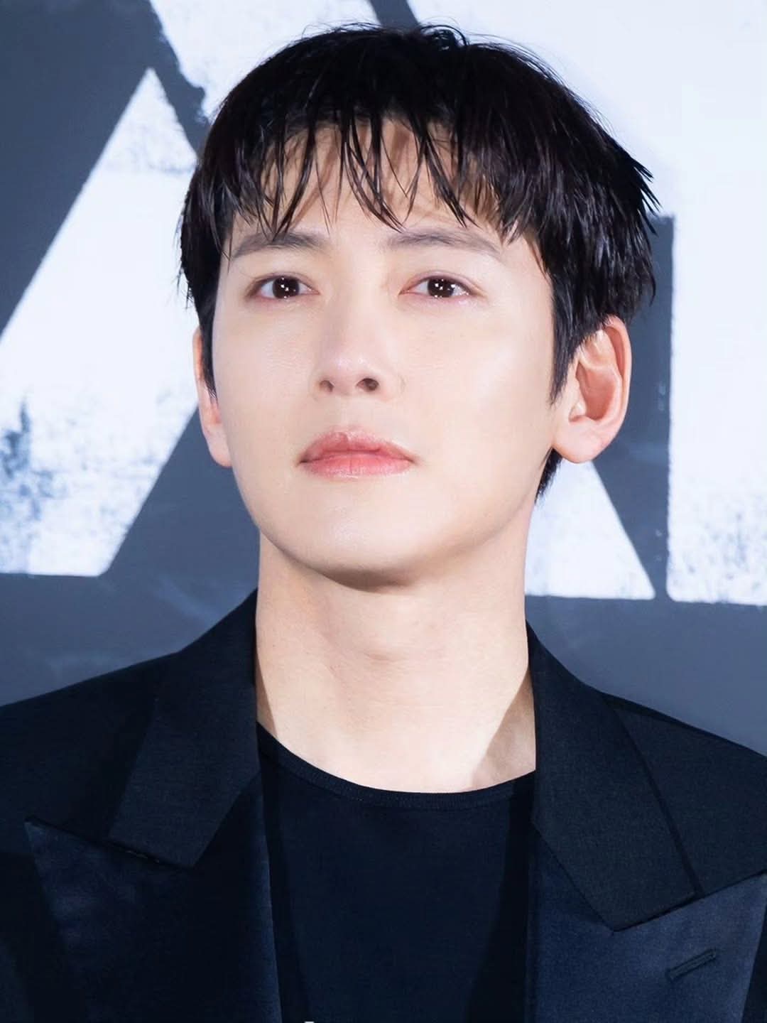 Recent activity shot of Ji Changwook