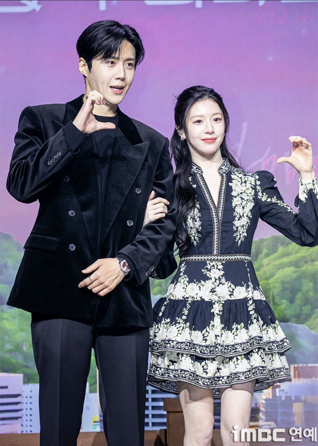 金宣虎的最新照片