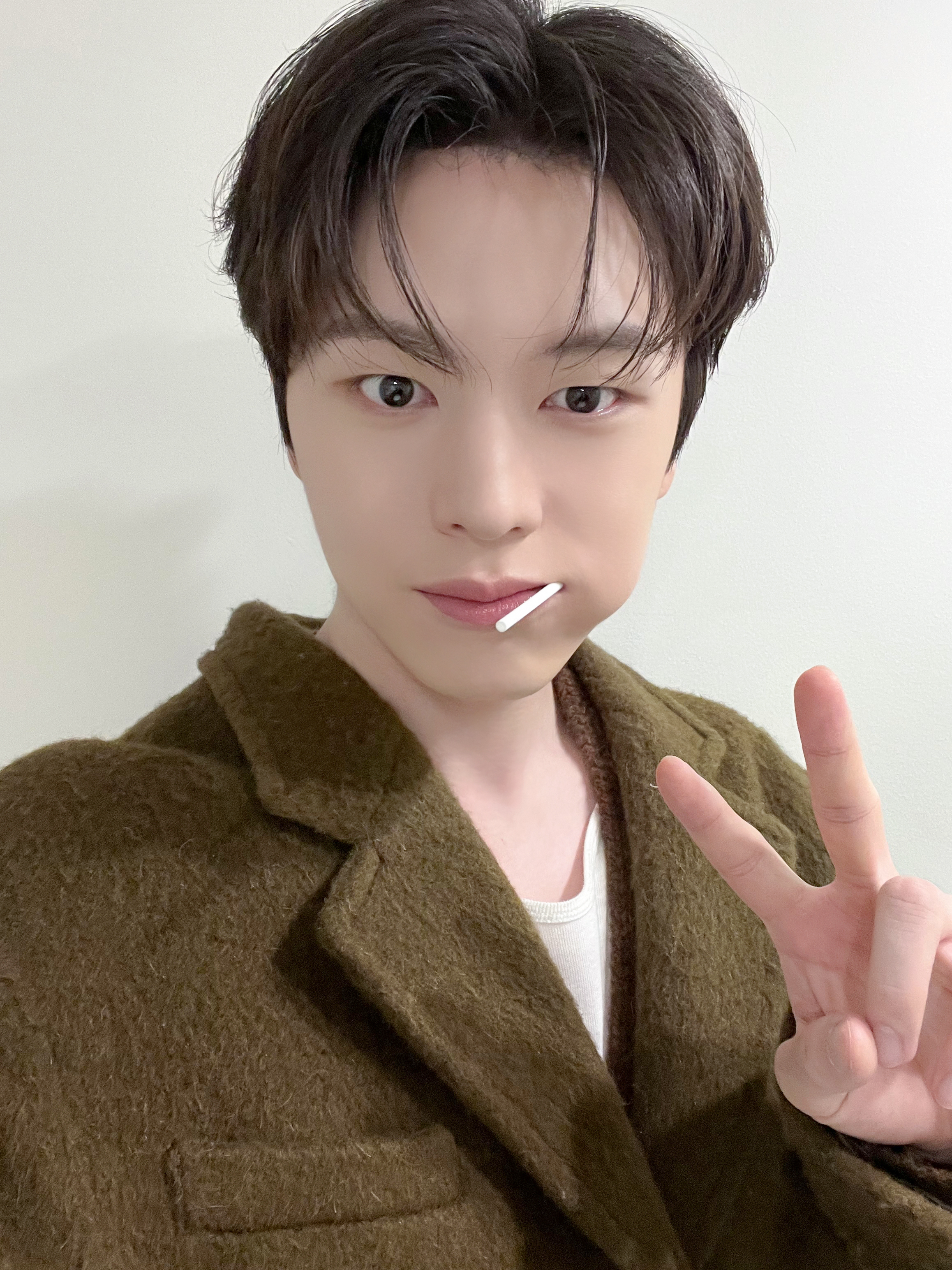 Recent activity shot of Yook Sungjae