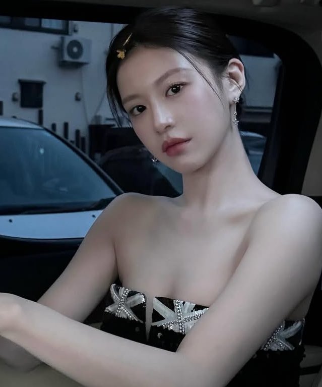 A moment captured by a fan of Go Younjung