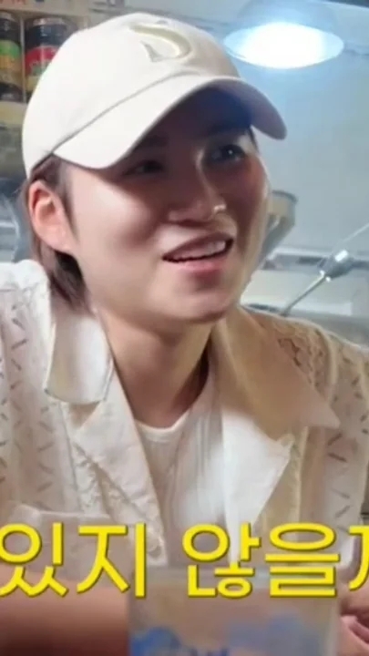 김희재의 비하인드 컷