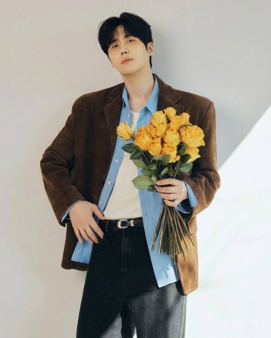 Recent activity shot of Kim Seonho