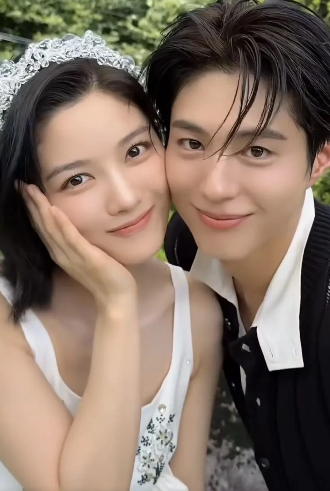 Behind-the-scenes cut of Kim Youjung