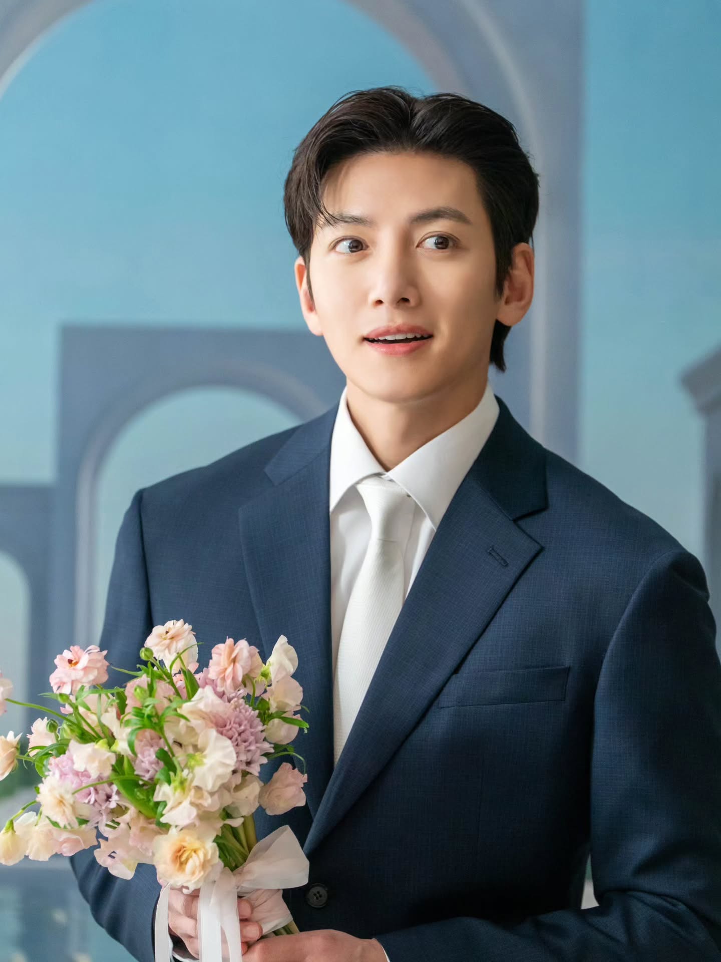 Behind-the-scenes cut of Ji Changwook